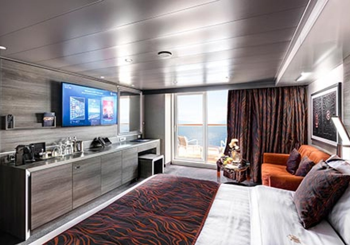 MSC Yacht Club Deluxe Suite - salon