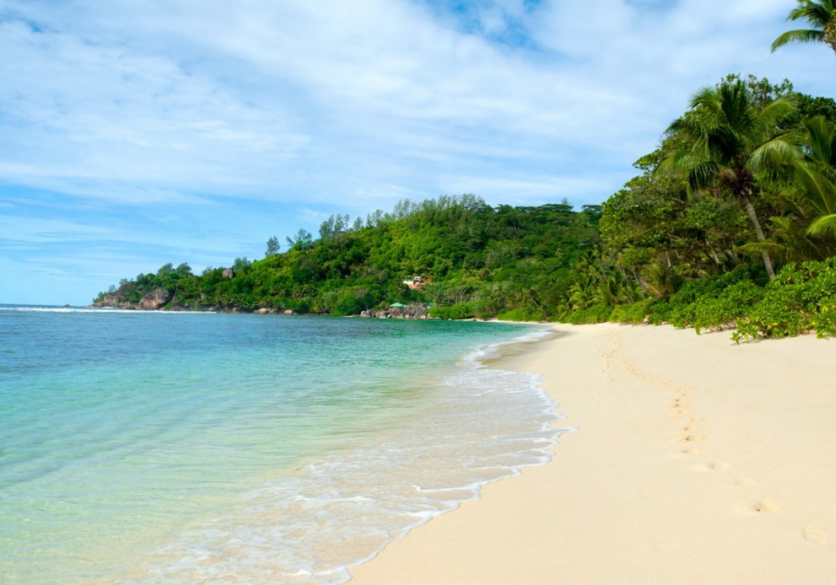 Kempinski Seychelles Resort - Plaża przy hotelu