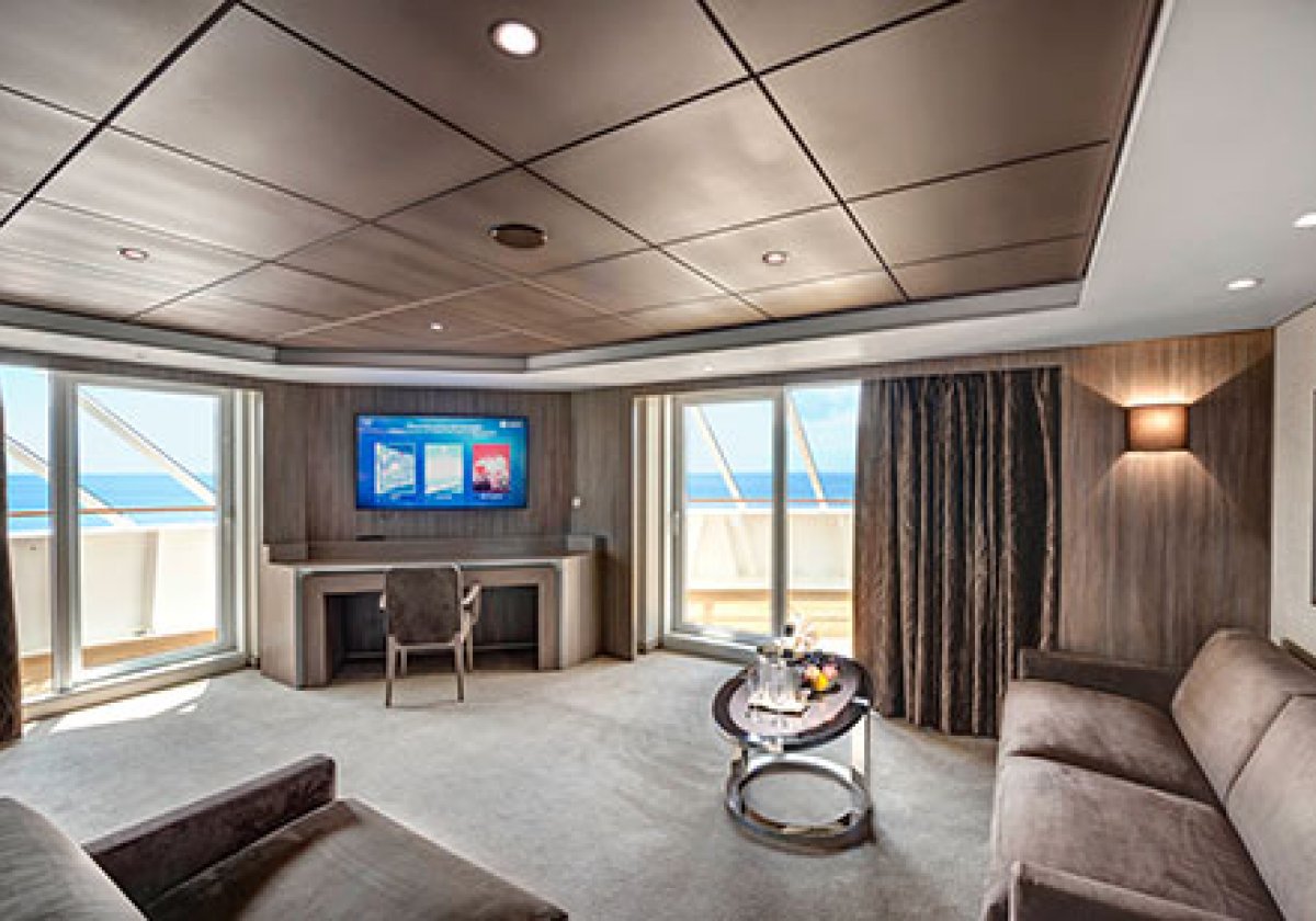 MSC Yacht Club Royal Suite - salon
