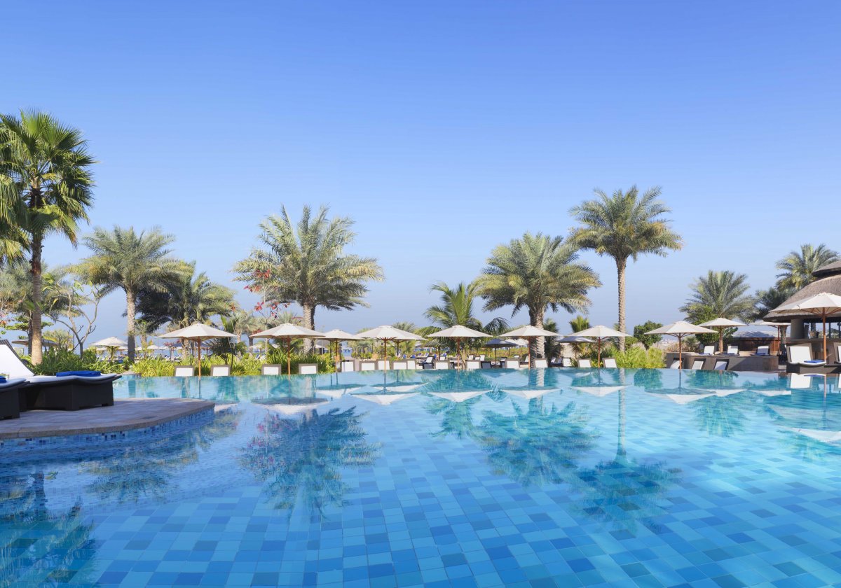 The Ritz-Carlton Dubaj - basen
