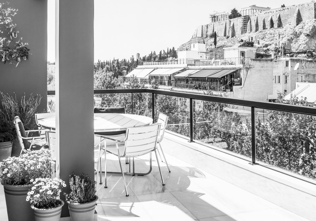 Hellenic Suite - widok z tarasu na wzgórze Akropol