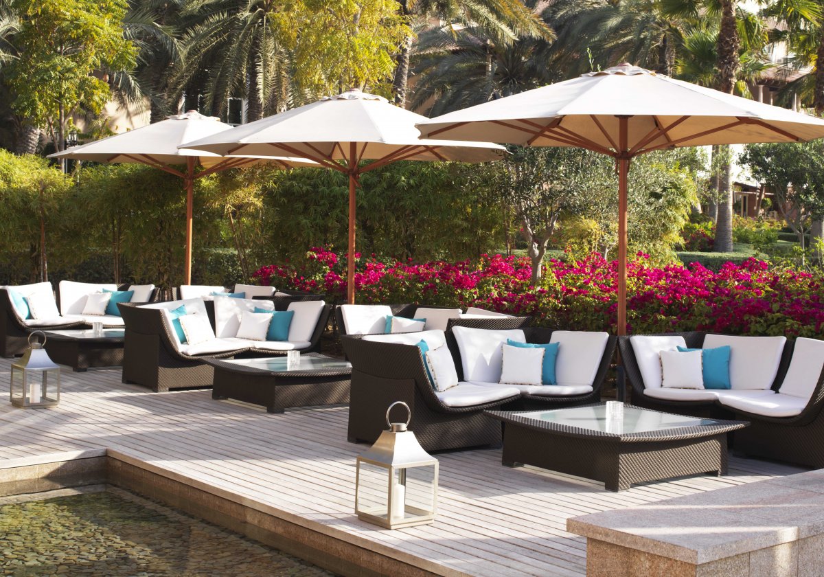 The Ritz-Carlton Dubaj - kompleks basenowo-parkowy