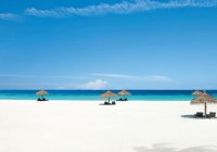 Constance Moofushi Maldives - plaża