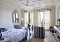 Two Bedroom Suite with Pool - sypialnia
