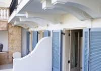 Interconnecting Studio Suites with Sea View - połączone balkony